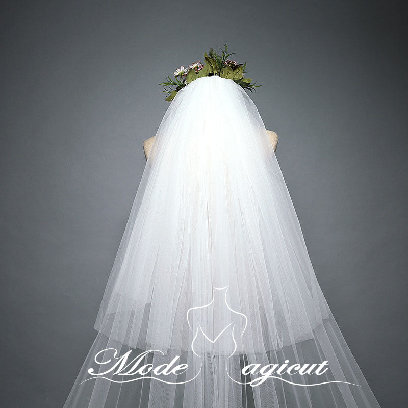 #20308003 3.8*3 Meters Sequin/Lace Applique Edge Two-Tier Cathedral Wedding Veil