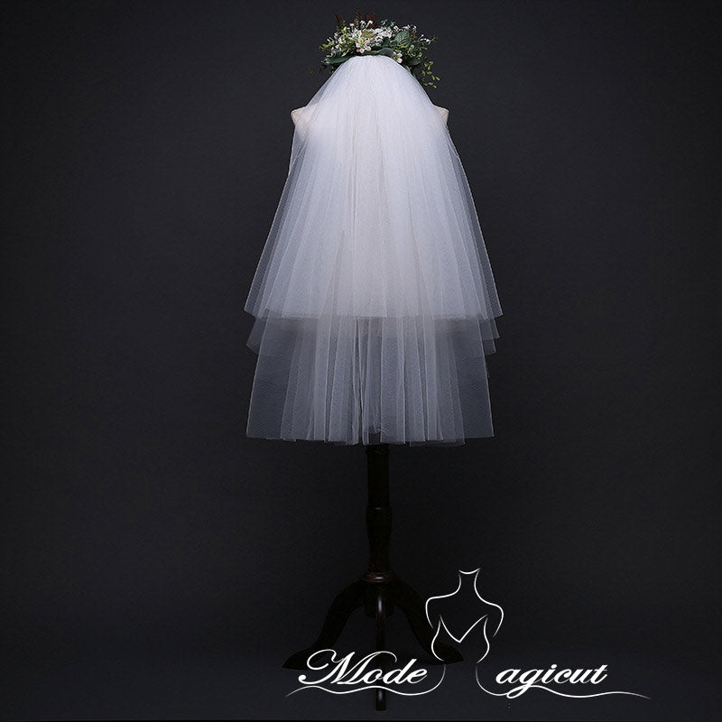 #04308011 Two-Tier Pencil Edge Elbow Bridal Veils