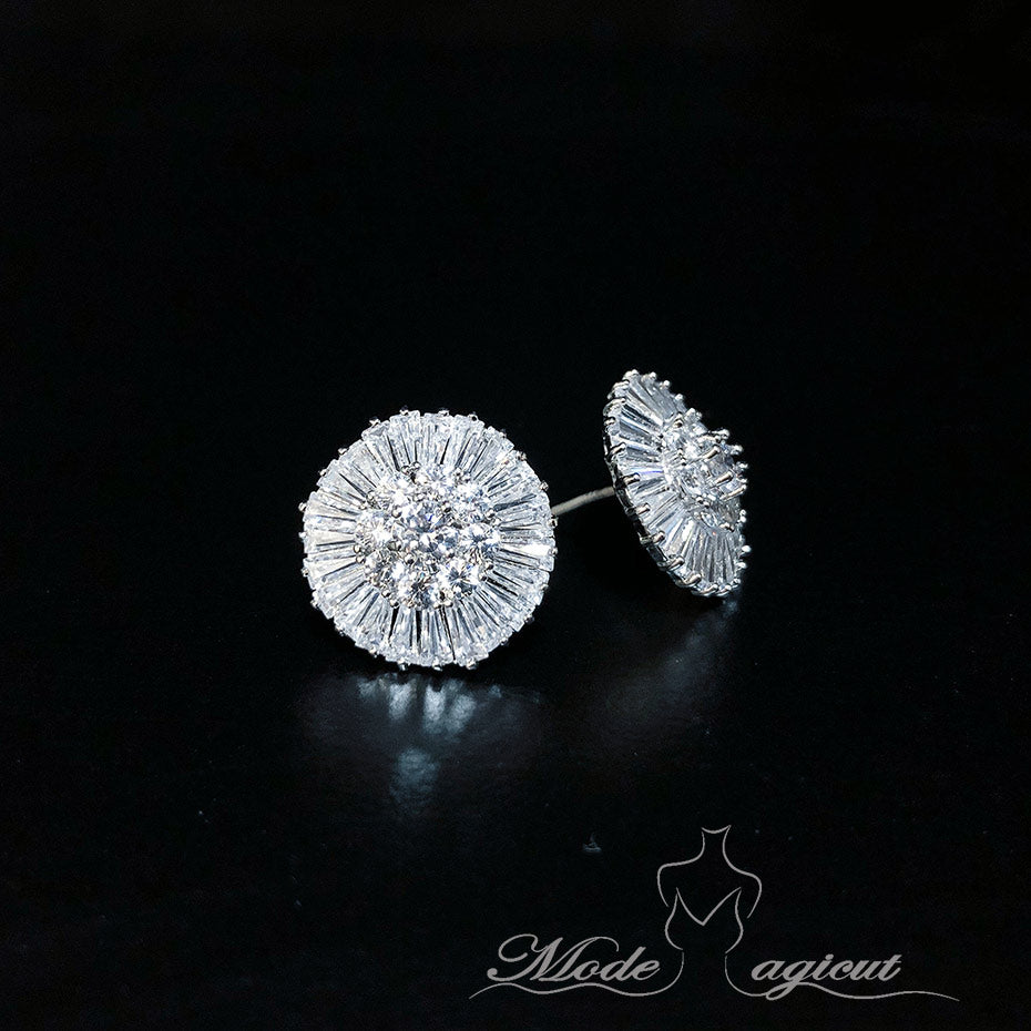 #20433 Elegant Round Sterling Silver Cubic Zirconia Stud Earrings