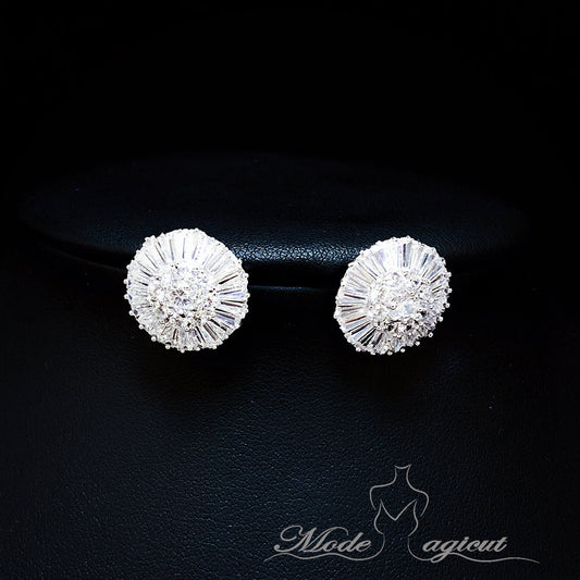#20433 Elegant Round Sterling Silver Cubic Zirconia Stud Earrings