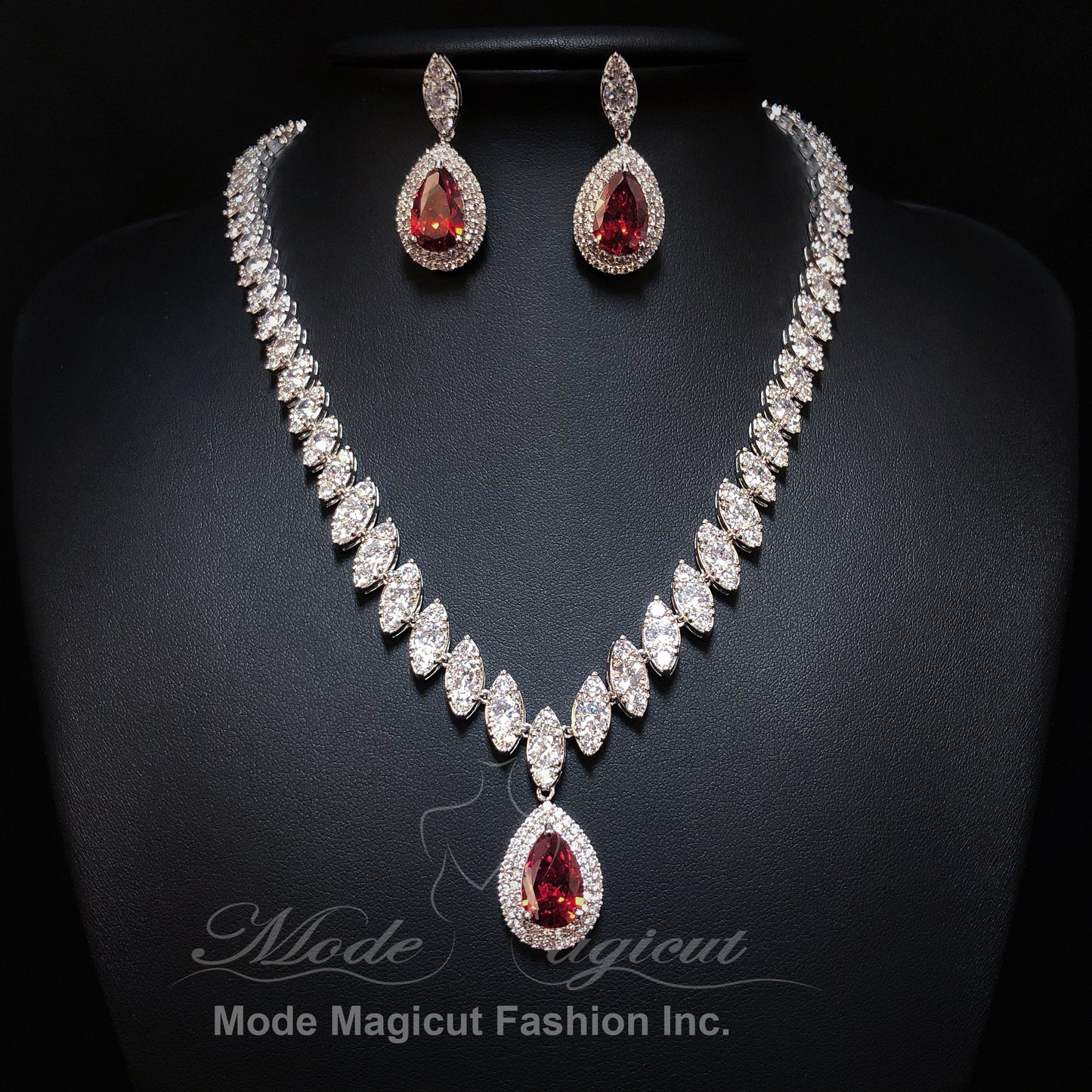 29022  Shine bright with our Pendant CZ Necklace and Earrings Set