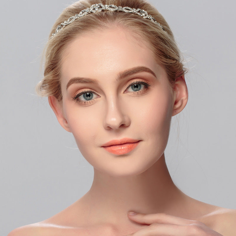 1877263 Delicate Rhinestones Headband