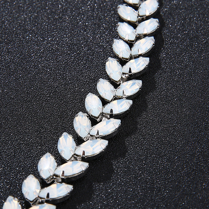 #06418232 Ladies Beautiful Rhinestone/Alloy Headbands