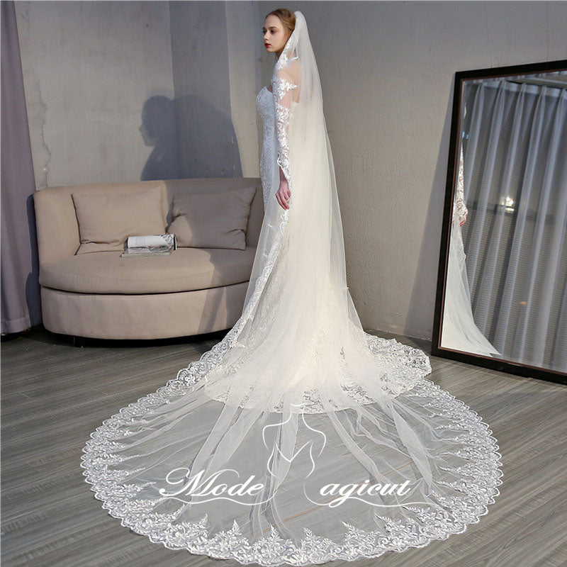 #21308020 3.5*3 Meter One-tier Lace Applique Edge Cathedral Bridal Veils