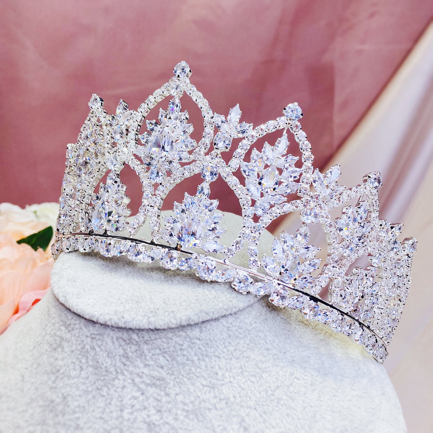 #13432076 Cubic Zironia Crown H7.5cm