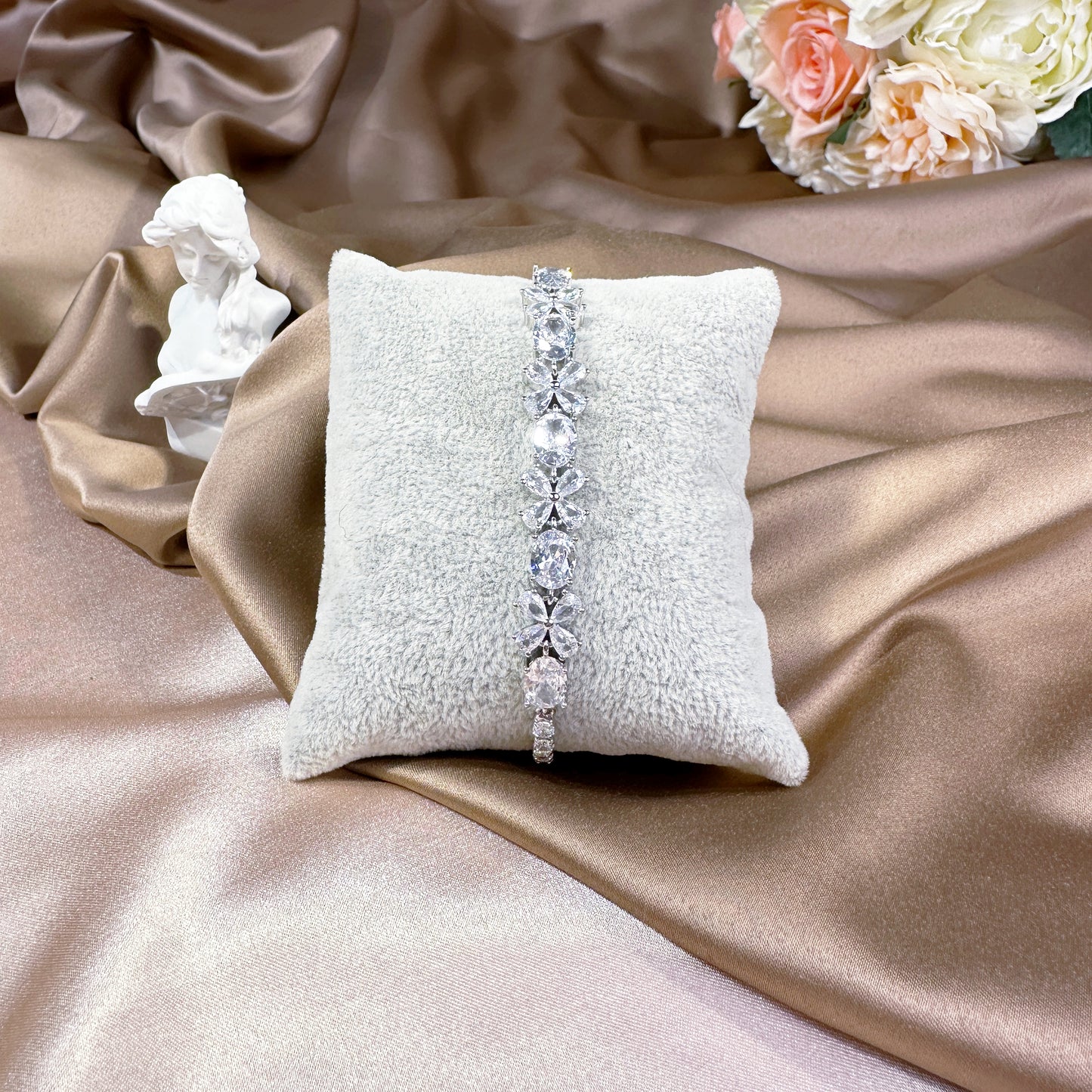 23117011 Cubic Zirconia Bracelets (Available Silver, Blue & Green)