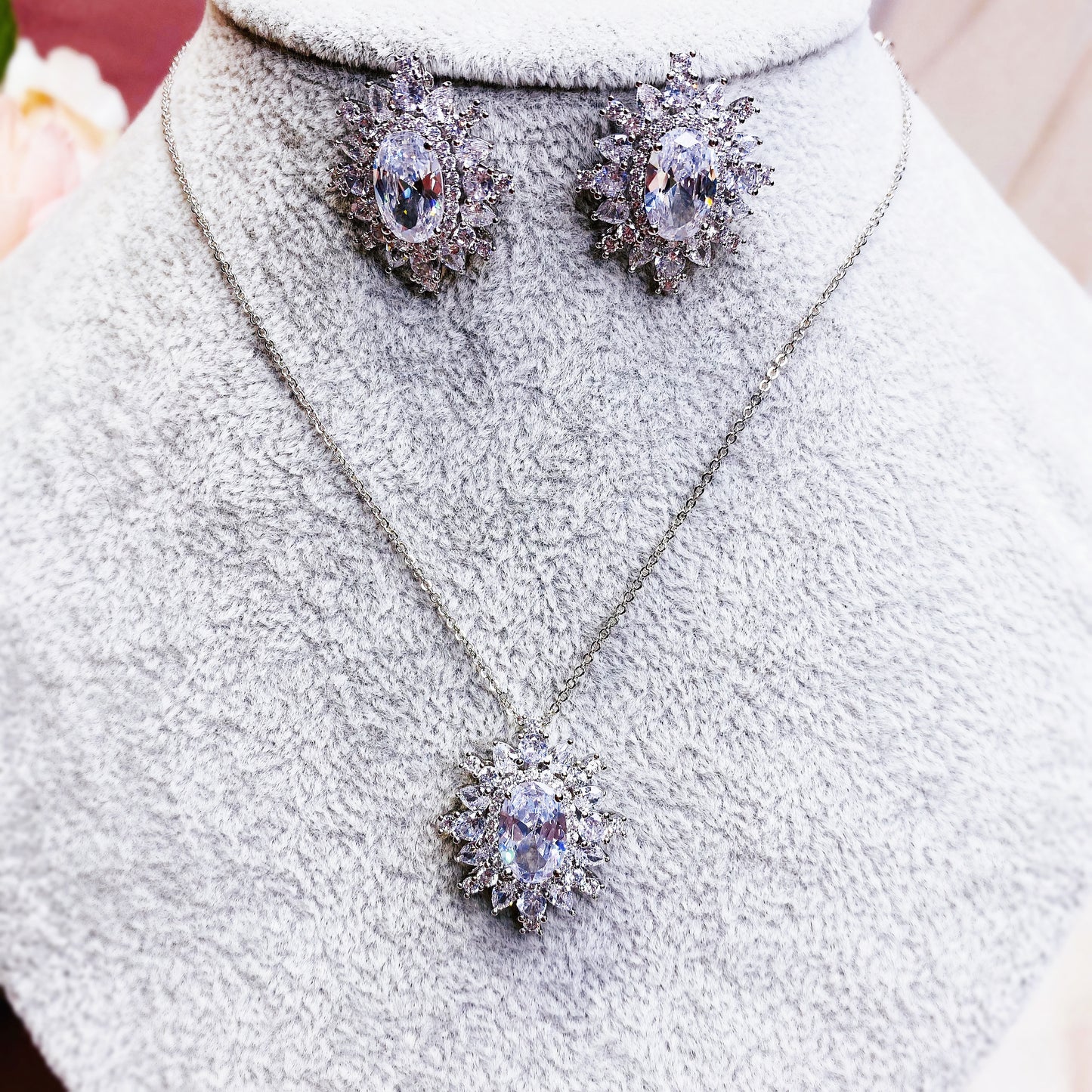 #09522006 Cubic Zirconia Vintage Diamond Pendant Set (Green, Blue, Silver)