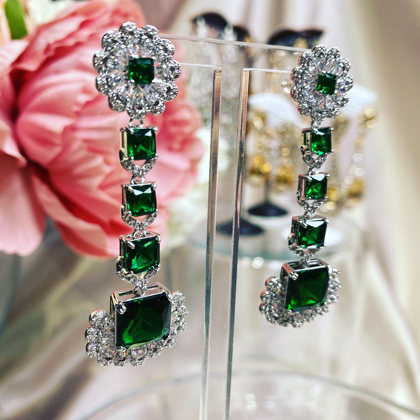 #09532004 Green Cubic Zirconia Earring 6.9*2cm