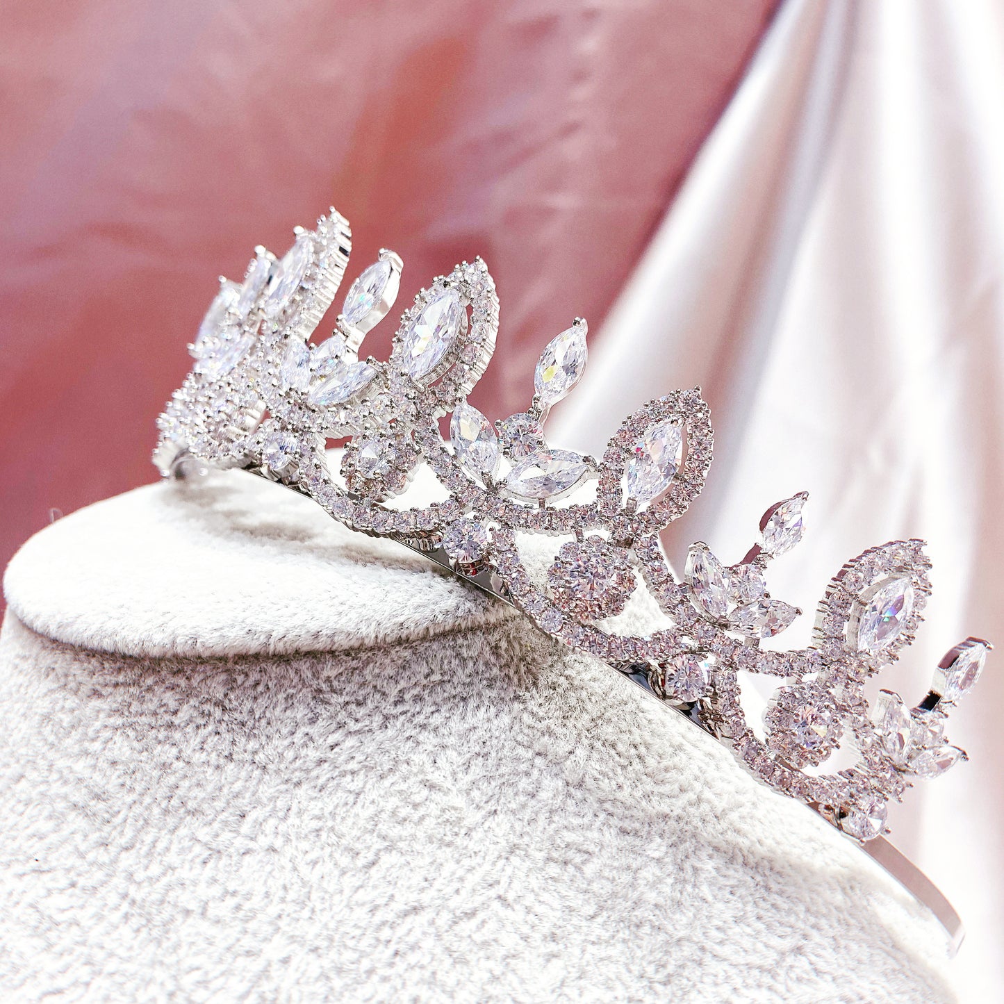 #22432005 Cubic Zirconia Tiara