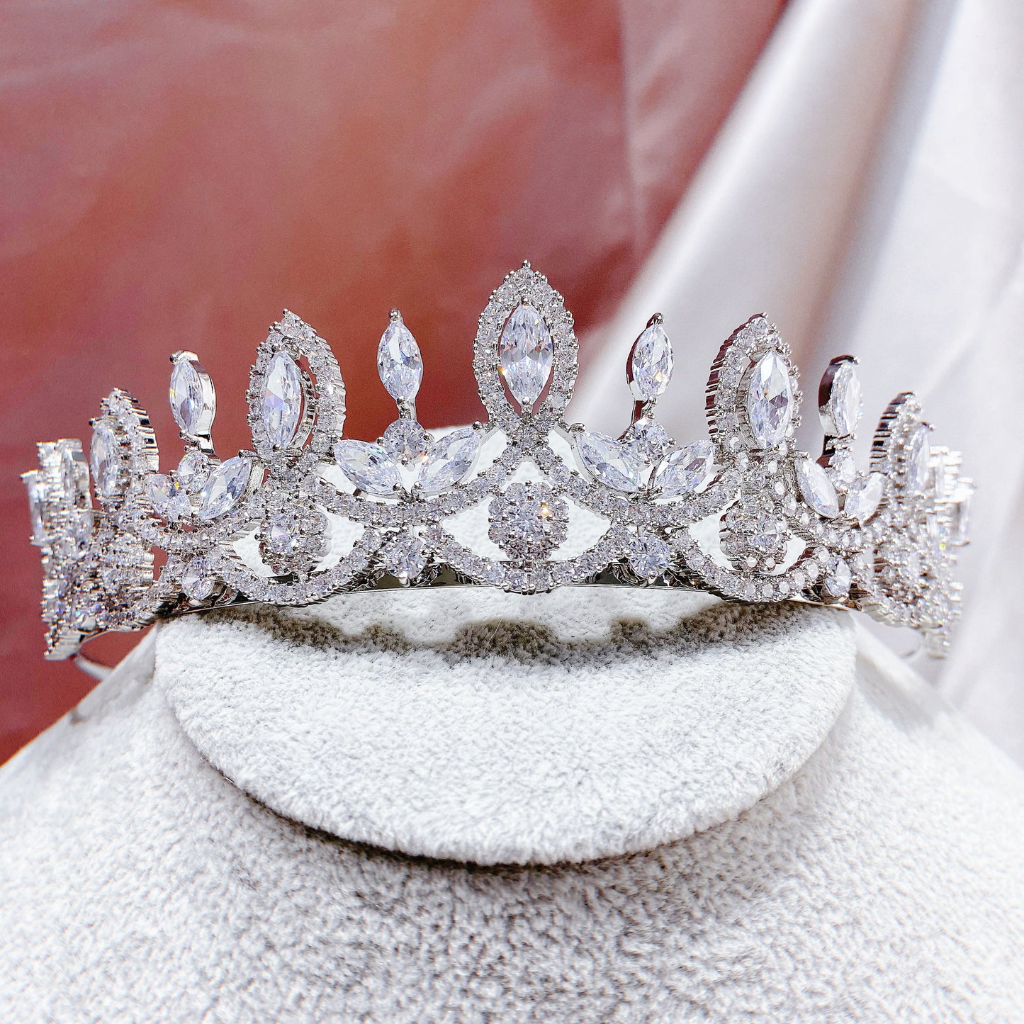 #22432005 Cubic Zirconia Tiara