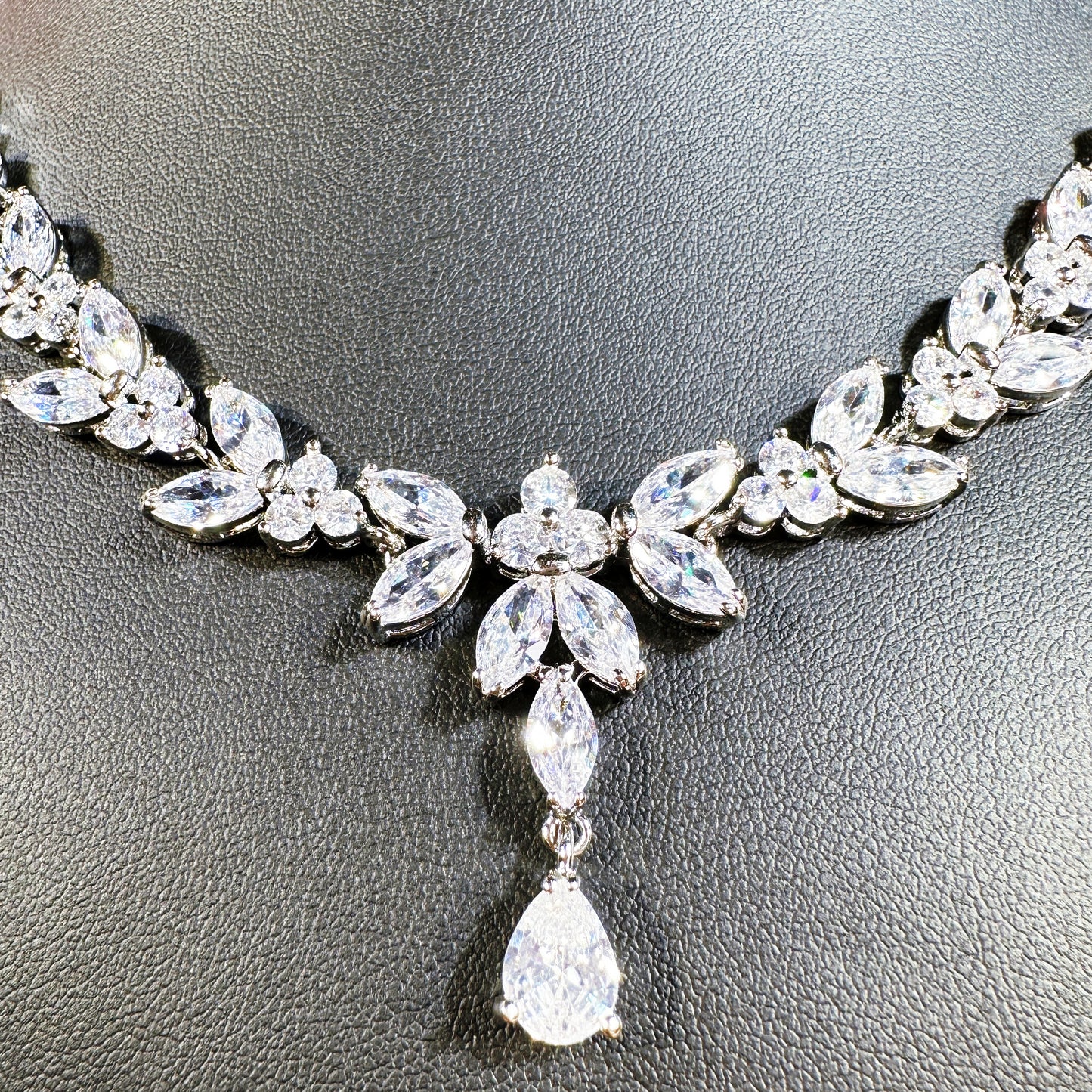 #15518012 Sparkle in Style: Stunning Cubic Zirconia Jewelry Sets for Every Occasion (Gold, Rose-Gold, &Silver)
