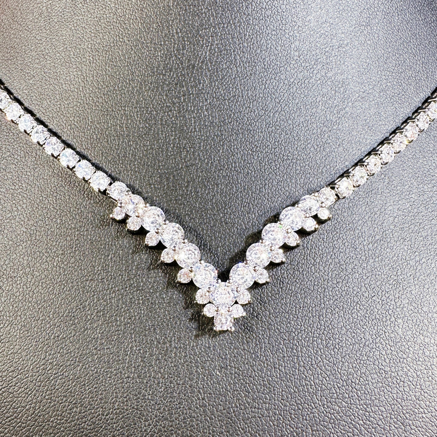 #23872028 Luxurious Cubic Zirconia Jewelry Set with Delicate Sparkling Stone