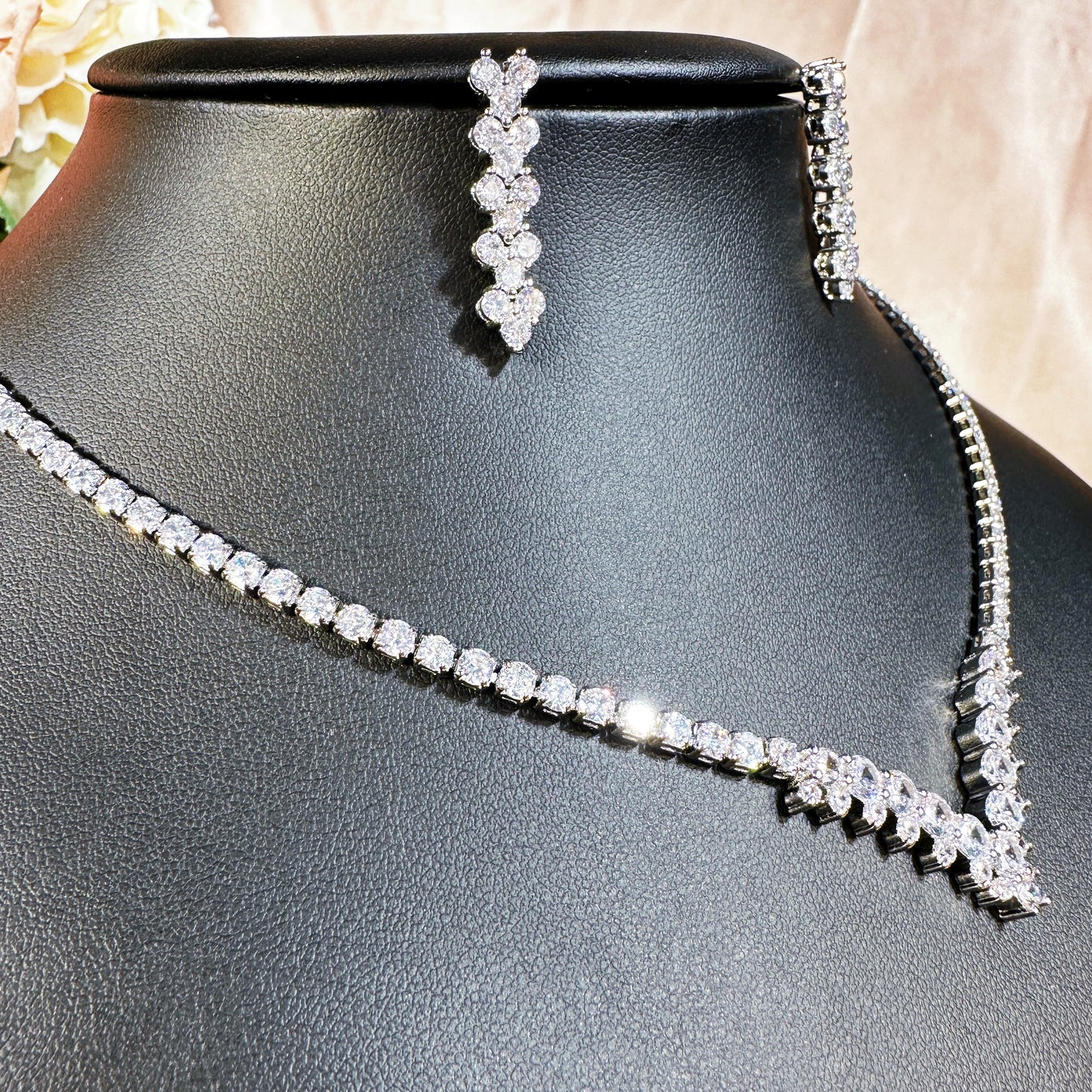 #23872028 Luxurious Cubic Zirconia Jewelry Set with Delicate Sparkling Stone