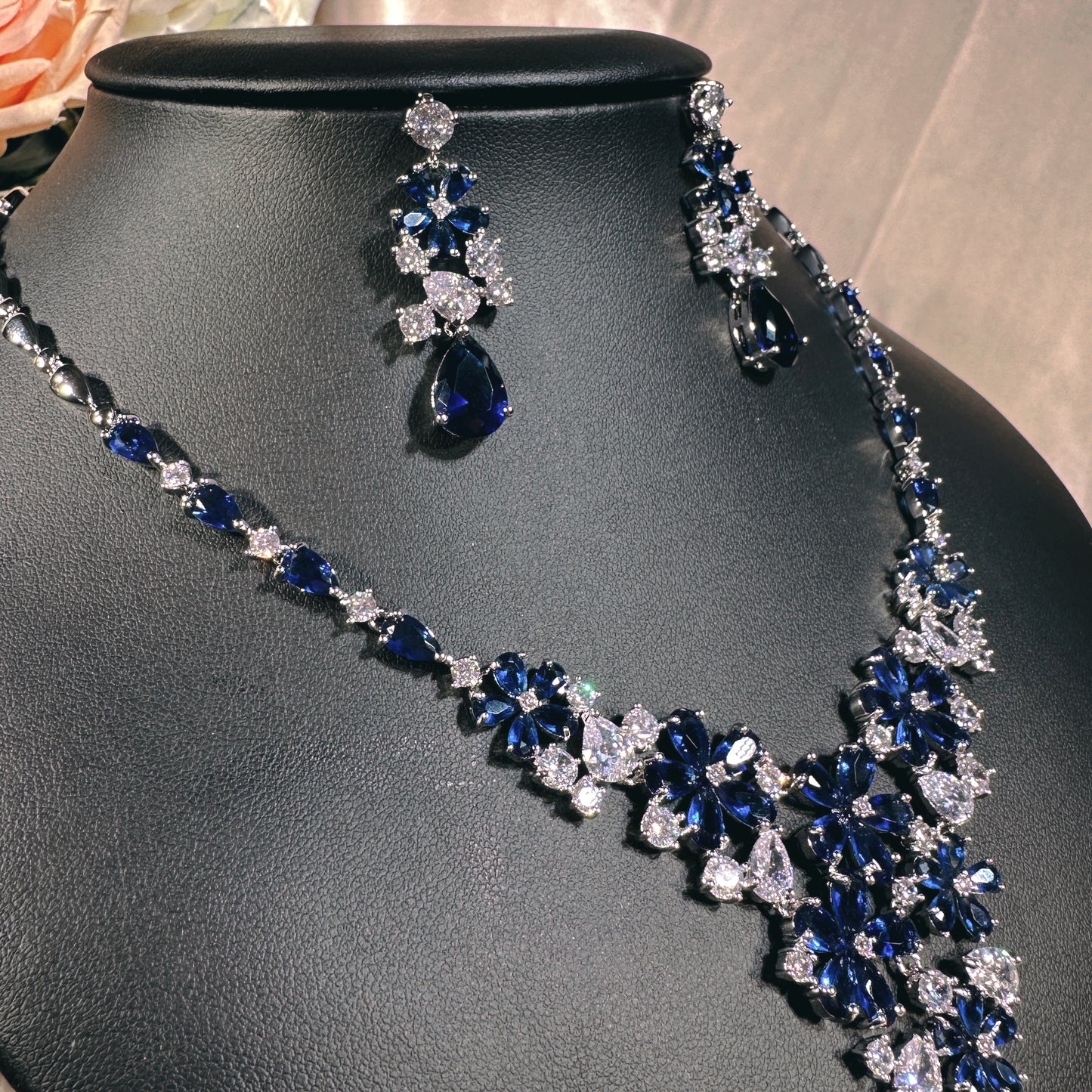 #23902006 Elegant and Glamorous Bib Style Jewelry Set - Available in 3 Stunning Colors (Silver, Green, & Blue)
