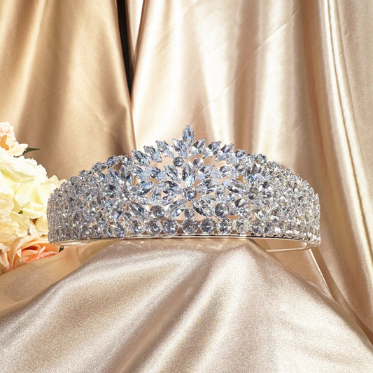 # 2399878 Gorgeous Cubic Zirconia Tiara - Add Glamour to Your Look with Our Elegant Design