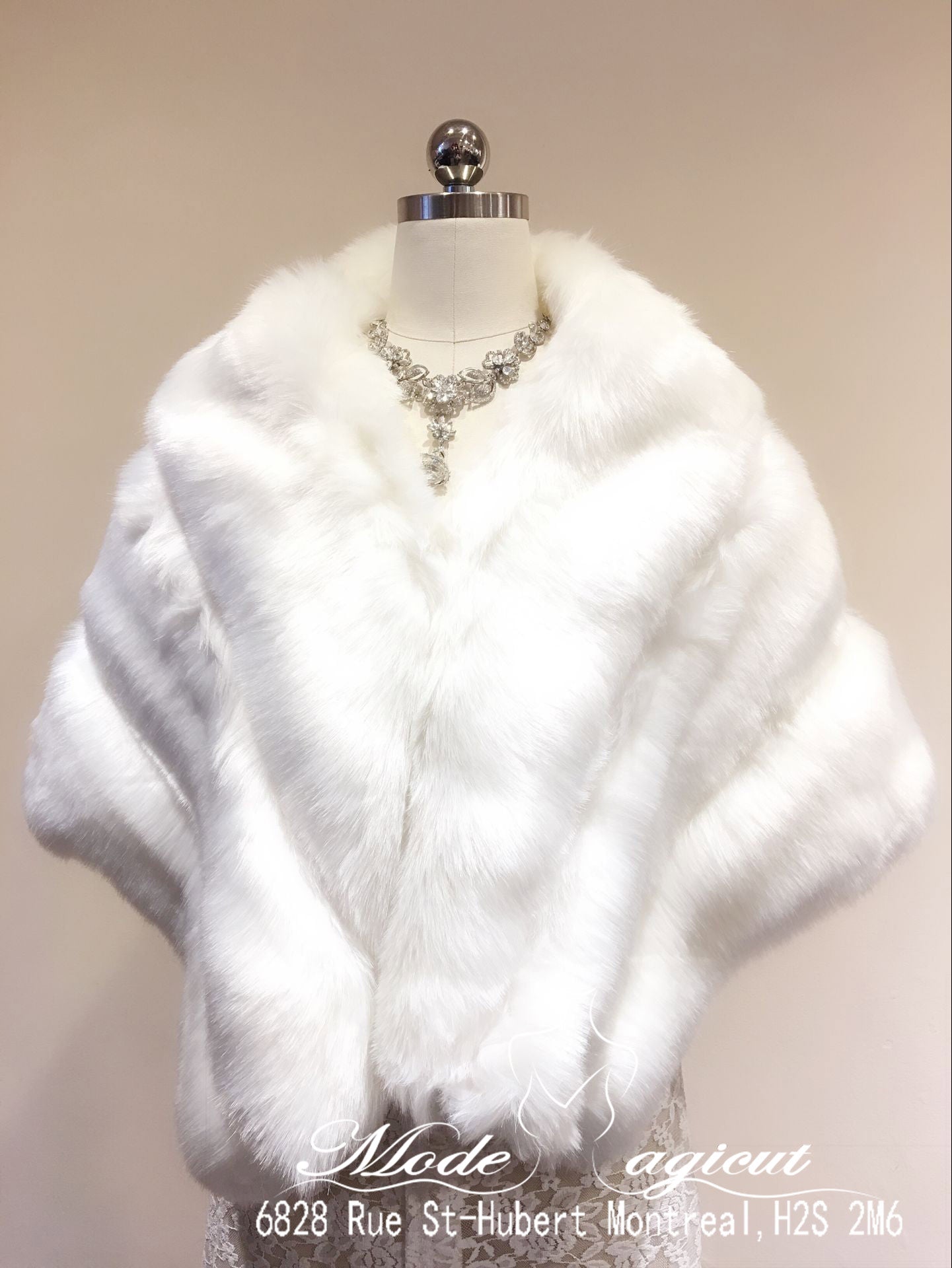 #16218002 Classic Faux Fur Shawl For Bride