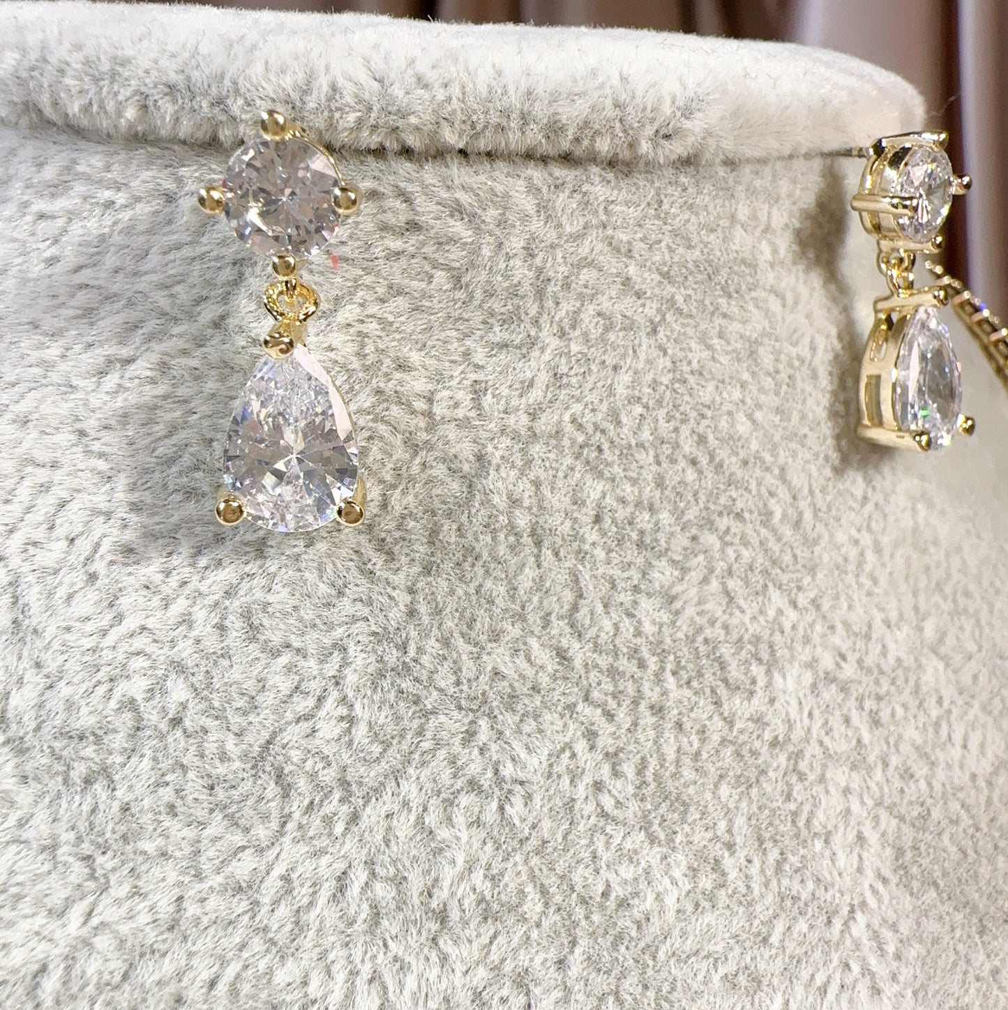 23652004 Delicate Teardrop Cubic Zirconia Jewelry Sets