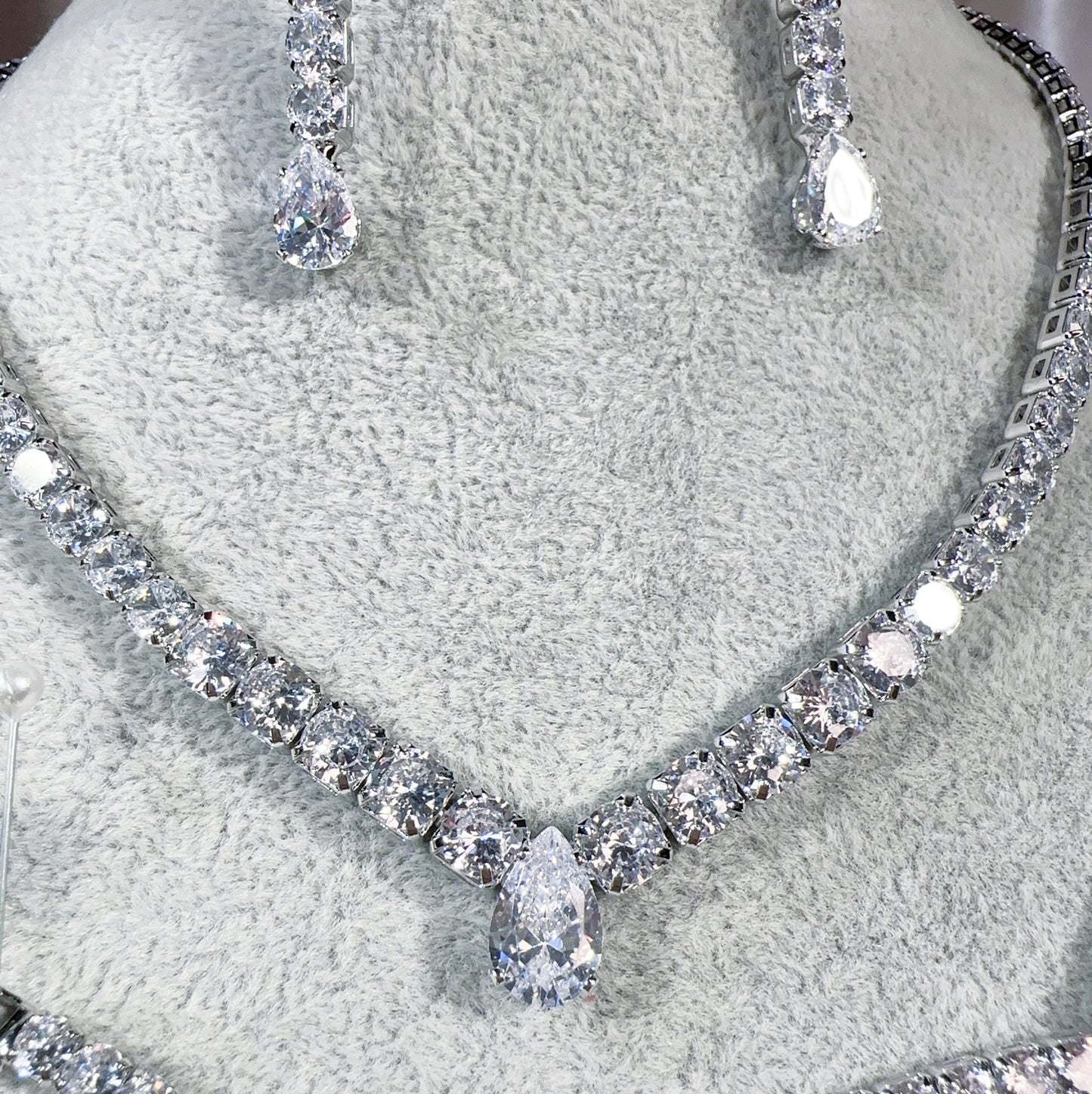 #23282005 Four Piece Cubic Zirconia Jewelry Sets
