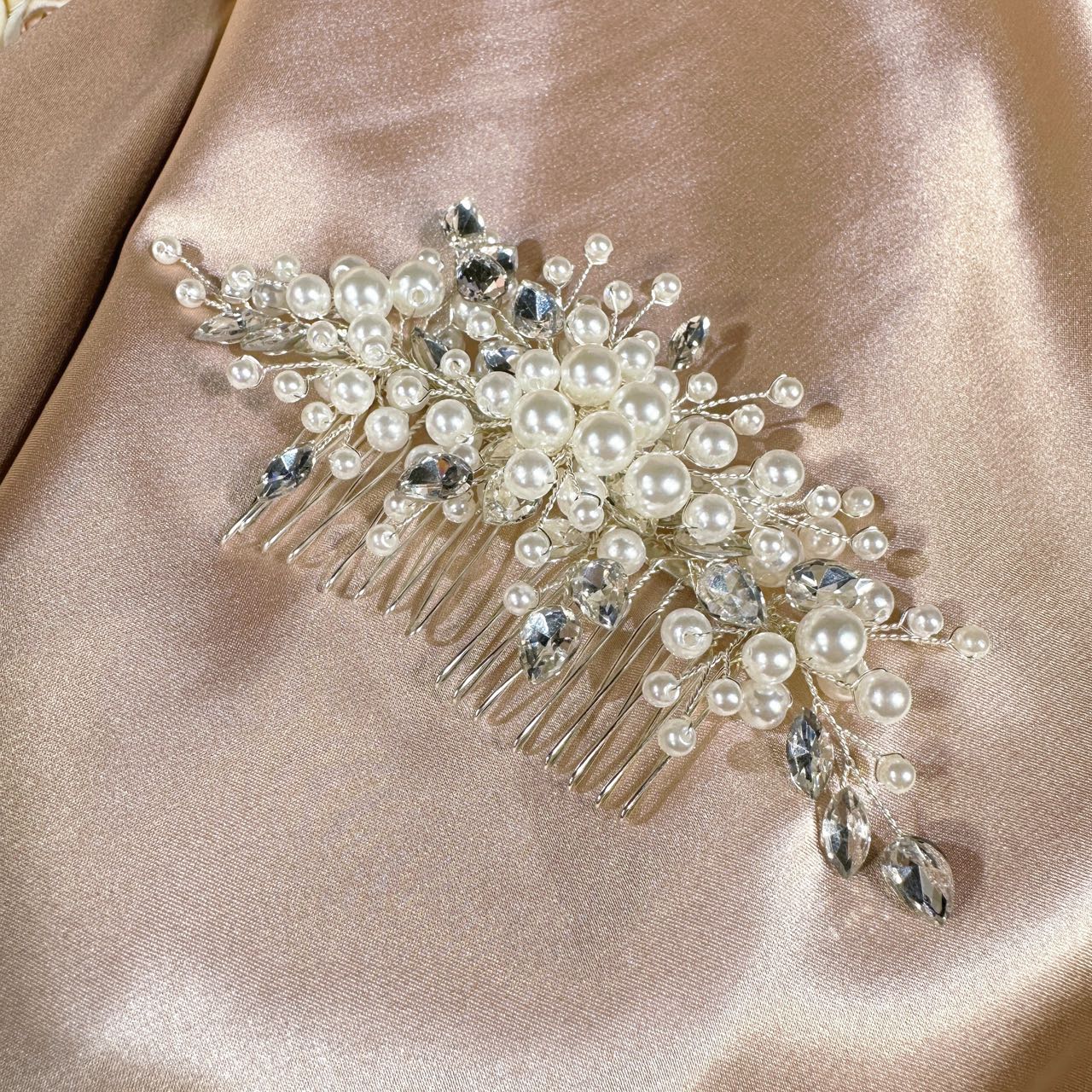 23306323 Elegant Pearl Hair Comb with Sparkling Rhinestones | For Bridal Hairstyle | Wedding