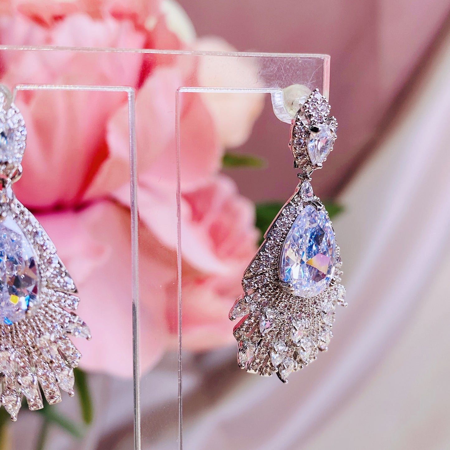 #06538107 Cubic Zirconia Earrings (Silver, Blue)
