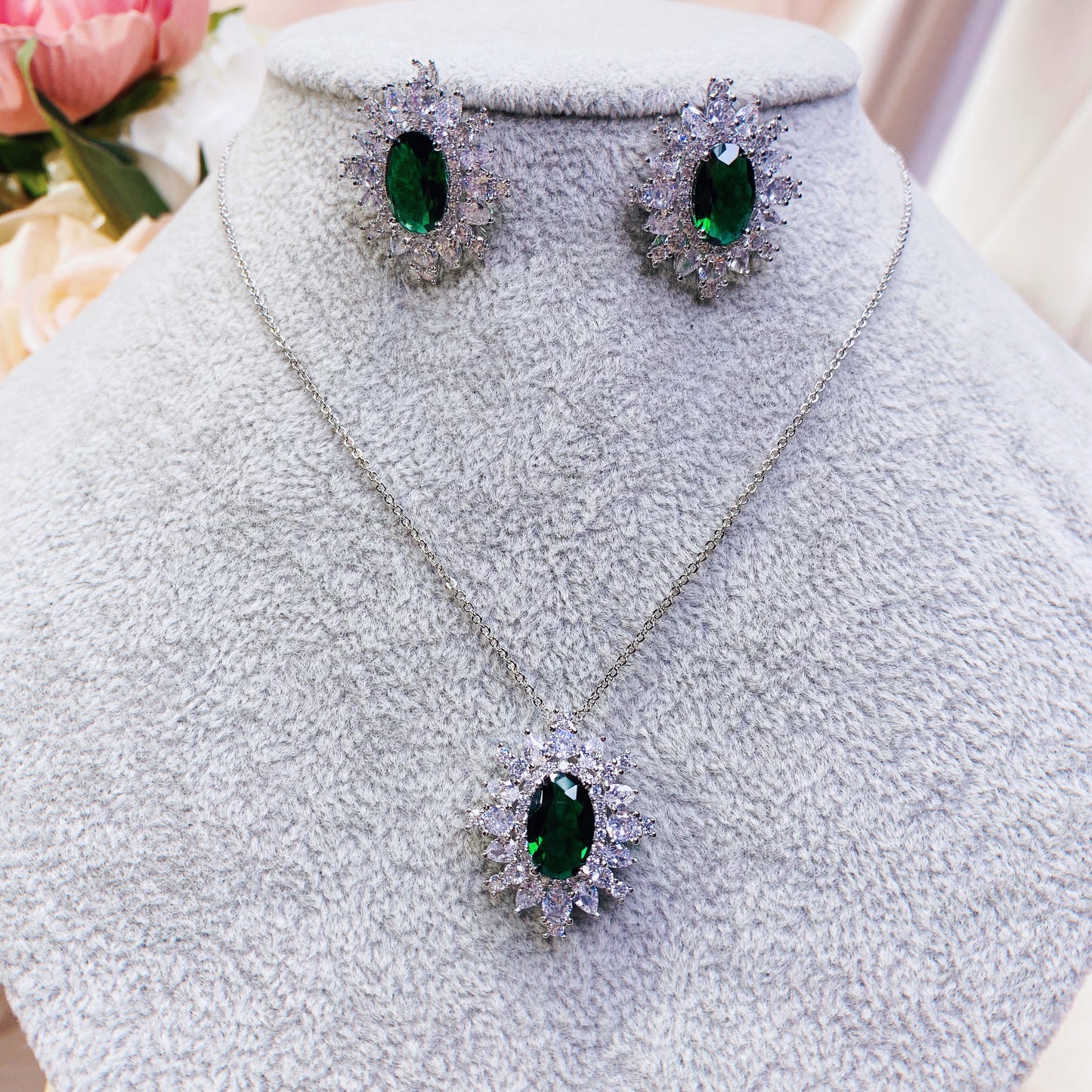#09522006 Cubic Zirconia Vintage Diamond Pendant Set (Green, Blue, Silver)
