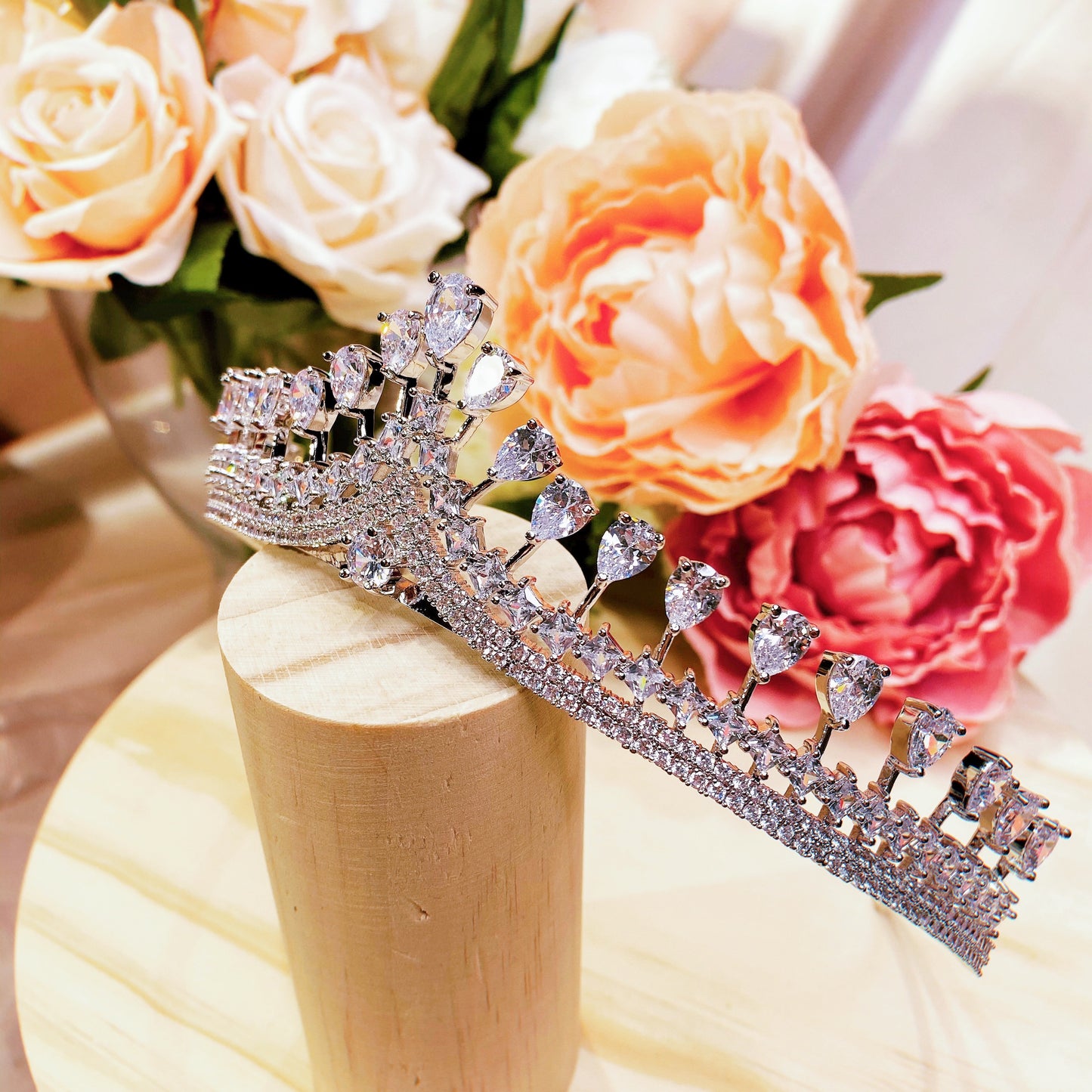 #19432002 Cubic Zirconia, Rhodium-Plated Tiara