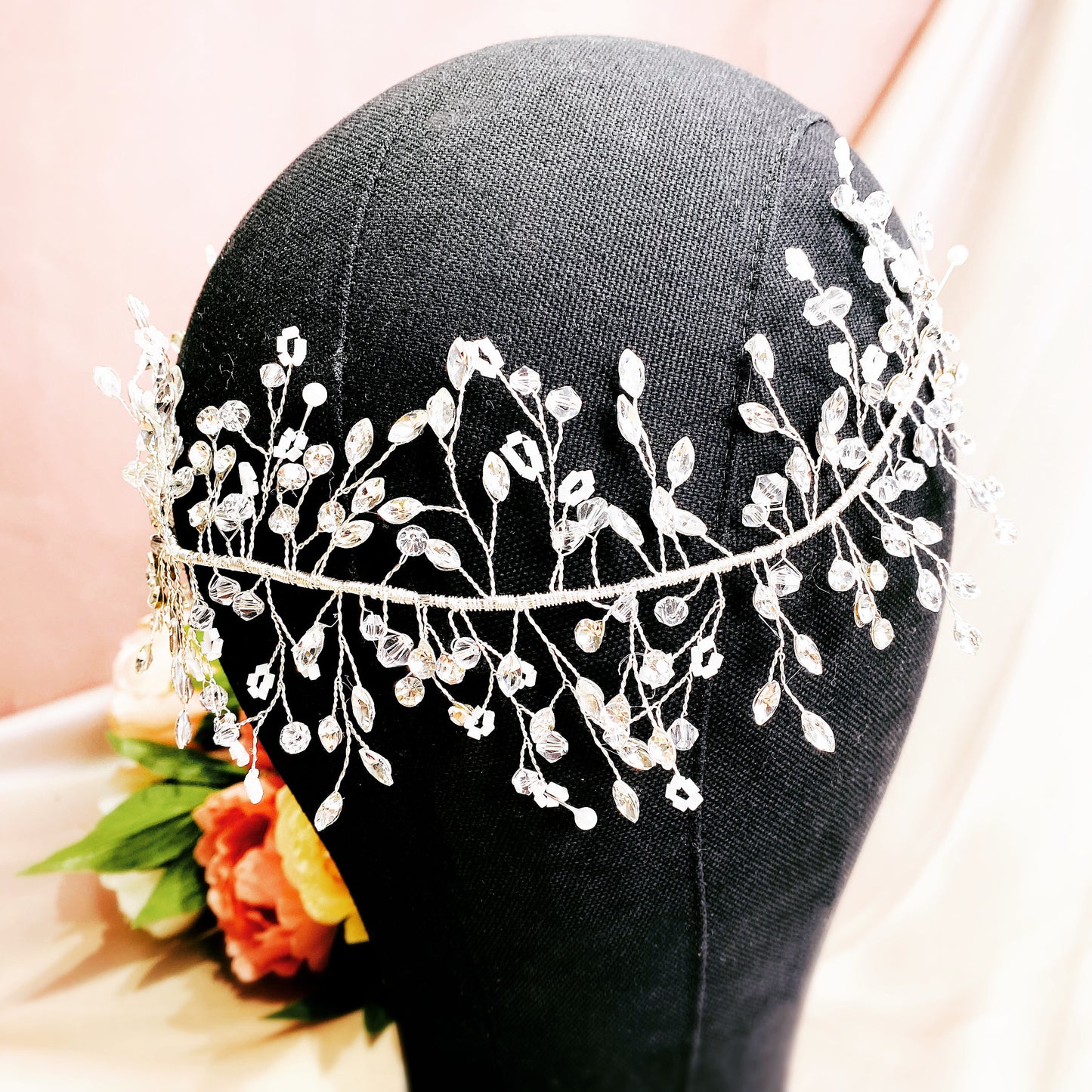 #06412059 Available in Color Silver and Golden