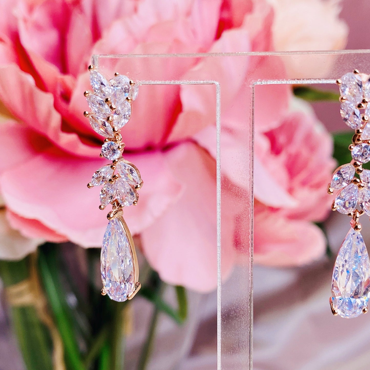 #06538110 Cubic Zirconia Earring (Golden, Silver)