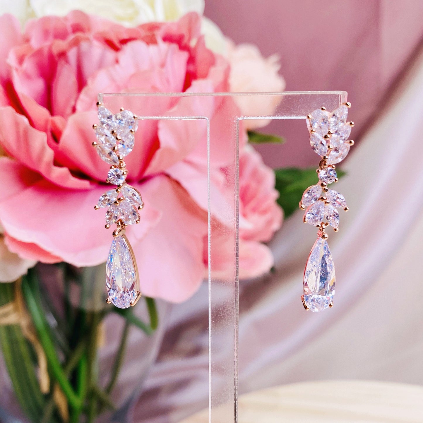 #06538110 Cubic Zirconia Earring (Golden, Silver)