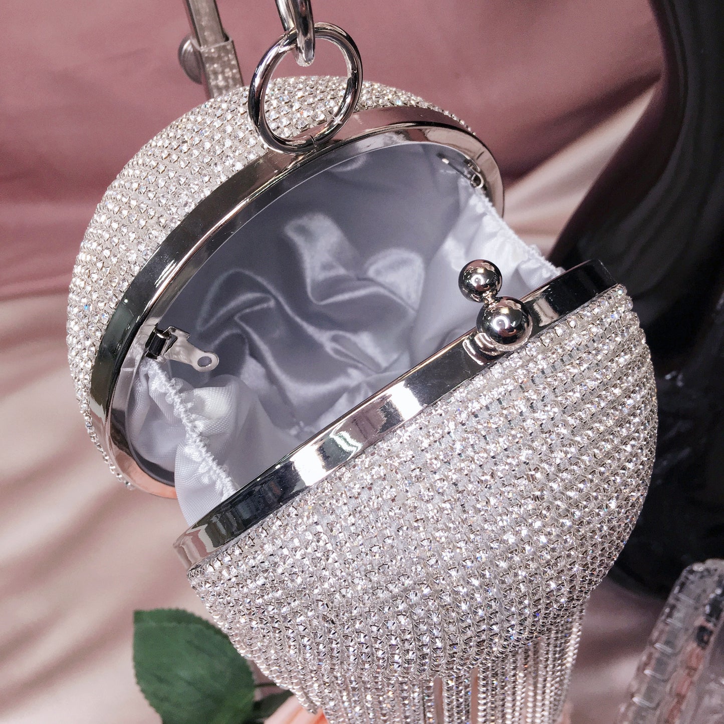 #14818001 Shining Unique Design Rhinestone Tassel Ladies' Clutches