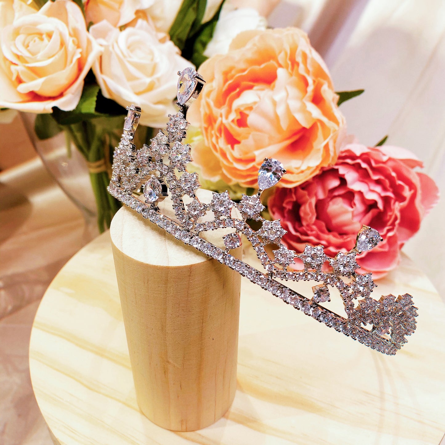 #22432006 Cubic Zirconia, Rhodium-Plated Tiara