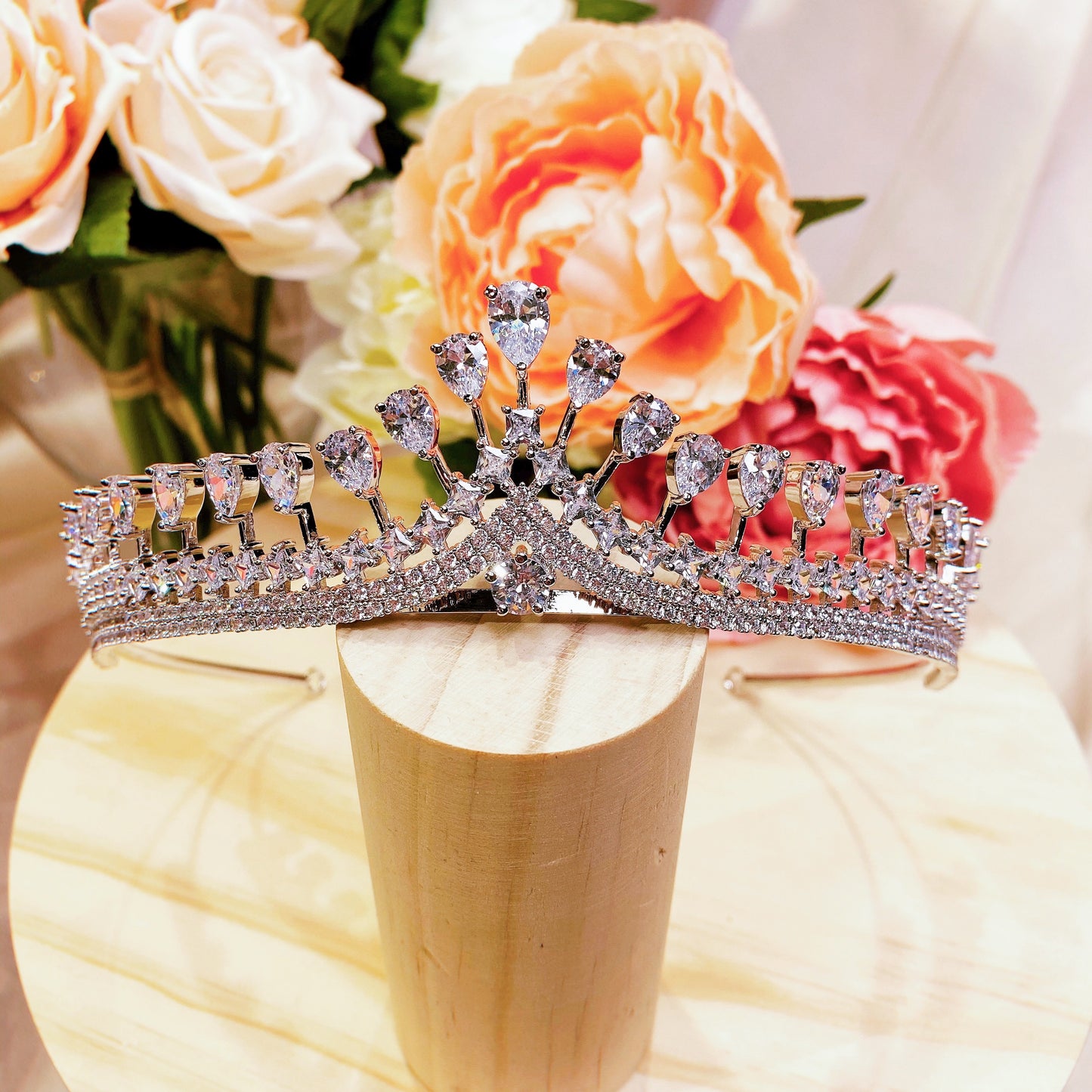 #19432002 Cubic Zirconia, Rhodium-Plated Tiara