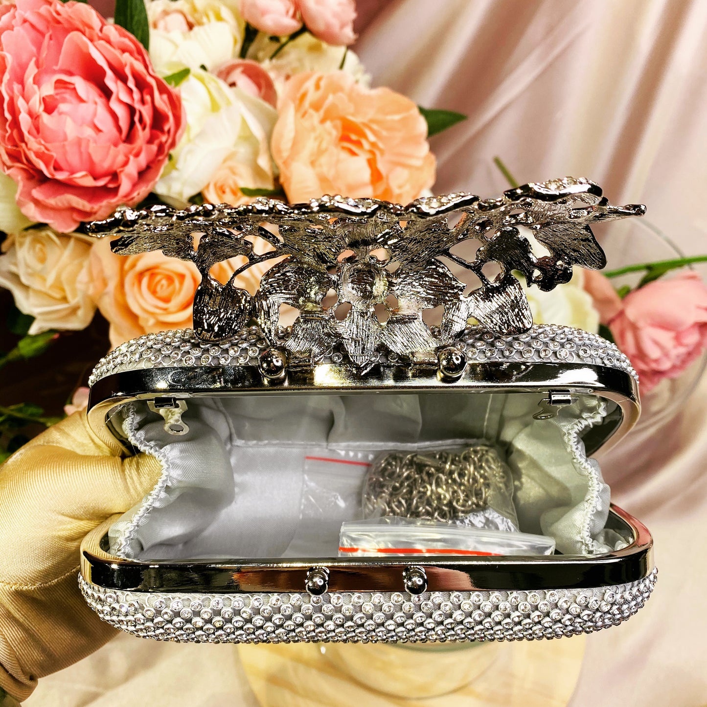 #12819102 Roses cover Rhinestone Clutches (Golden, Silver, Black)