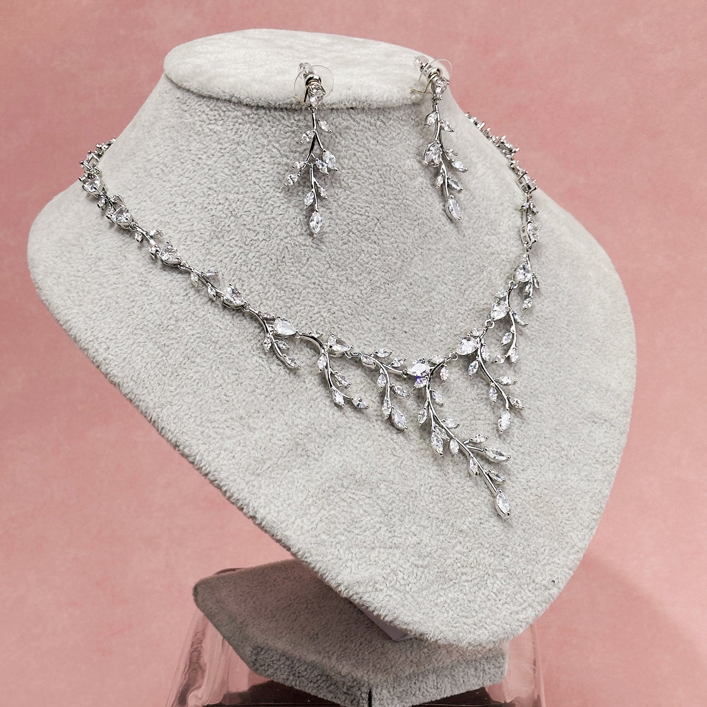 Ethereal Willow Marquise Cubic Zirconia Jewelry Set