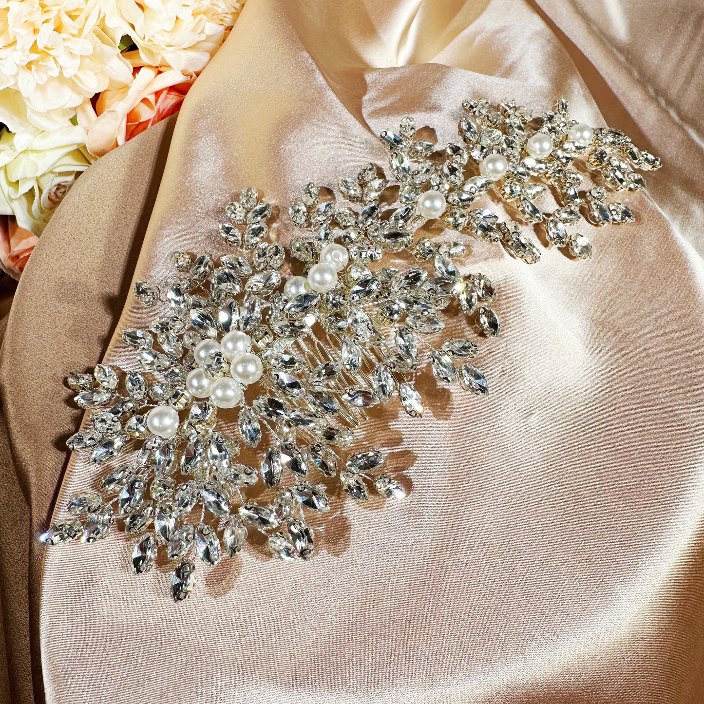 Bridal Haircomb with Pearls and Crystals | Glamorous Rhinestone Headpiece