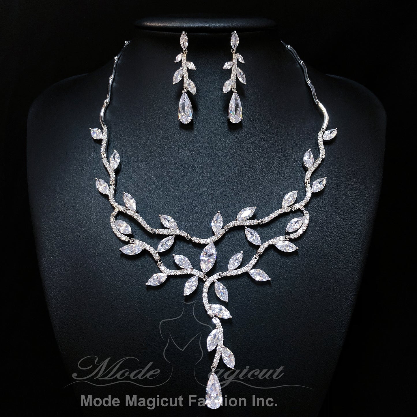 #23528061  Luxurious Cubic Zirconia Jewelry Set, Wedding necklace set