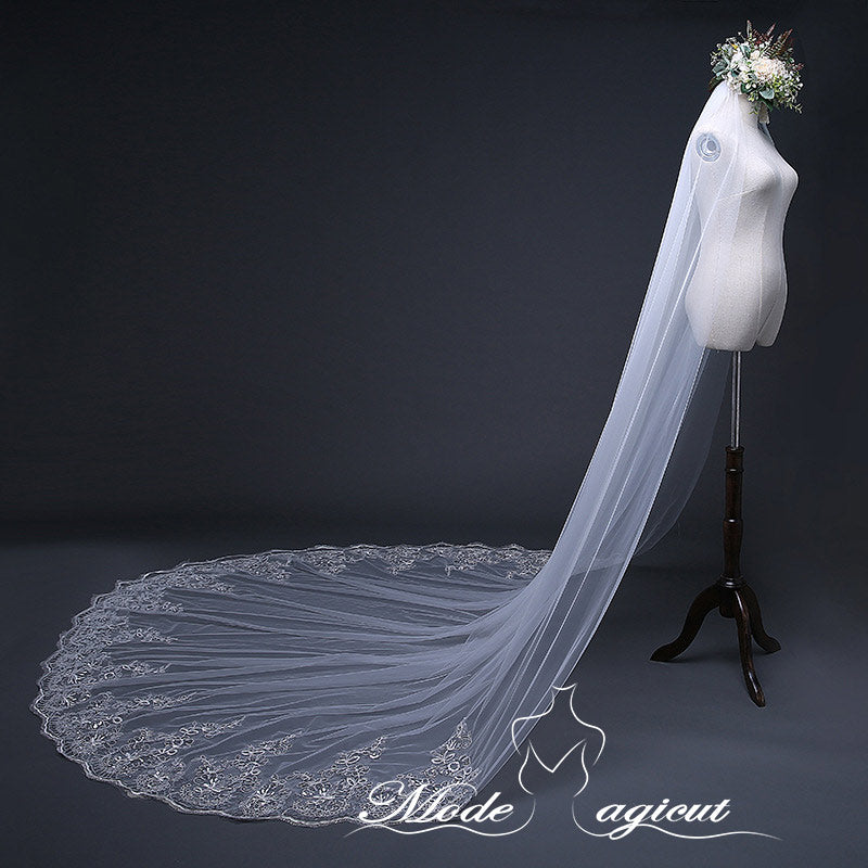 #19308005  3*3 Meters One-Tier Sequins Lace Edge Cathedral Bridal Veils Bridal Veils with Comb