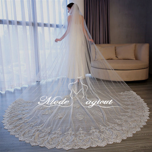 #20308022 1-Tier Silvery Bone Lace Appliques Edge Cathedral Bridal Veils