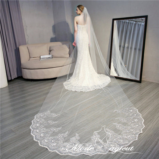 #14308007 4*1.6 Meters One-tier Sequins Lace Applique Edge Cathedral Bridal Veils with Comb