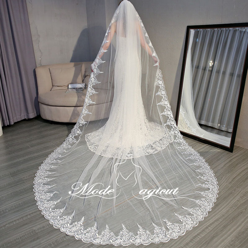 #21308020 3.5*3 Meter One-tier Lace Applique Edge Cathedral Bridal Veils