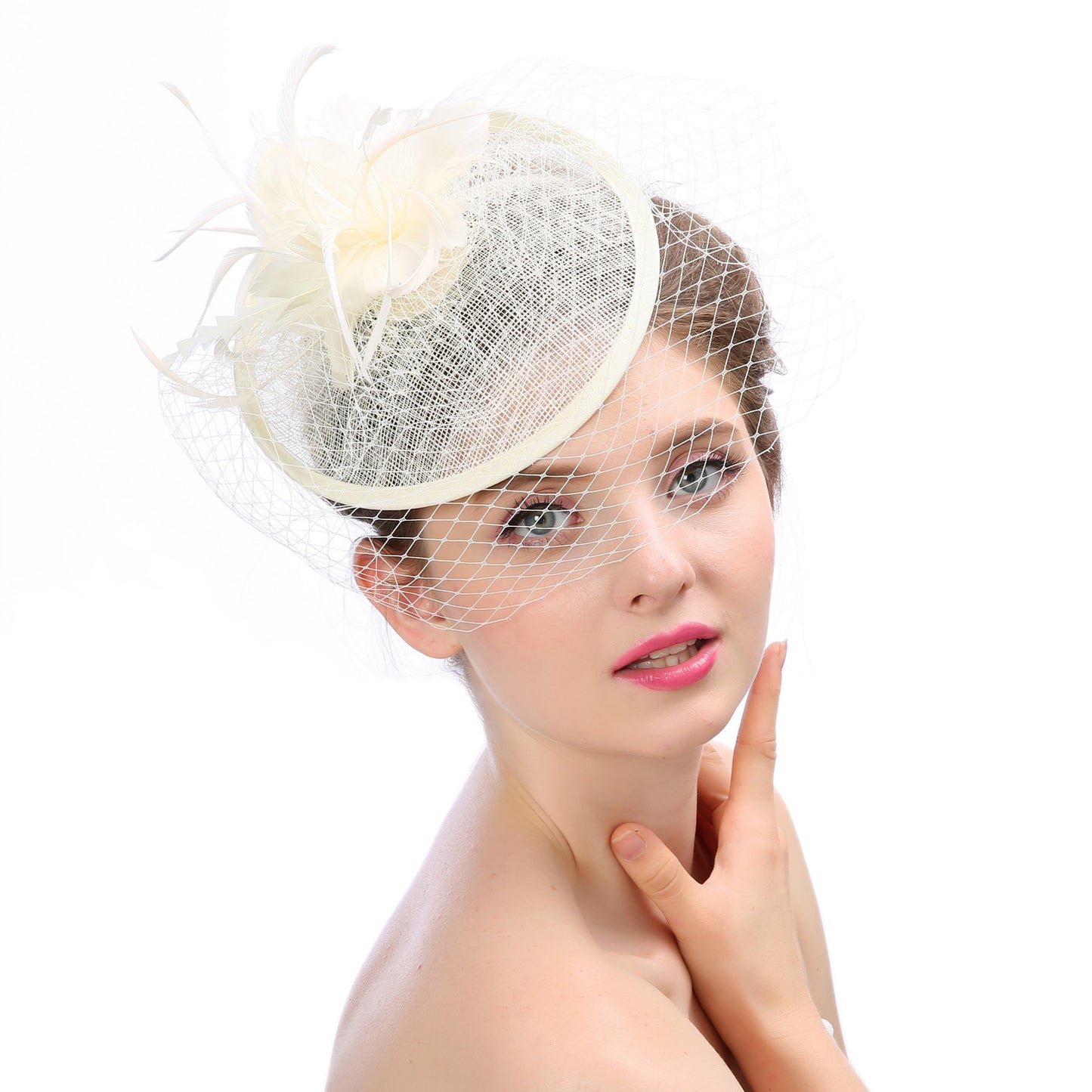 #06948078 Classic Linen Fascinators With Feather / Mash Veil