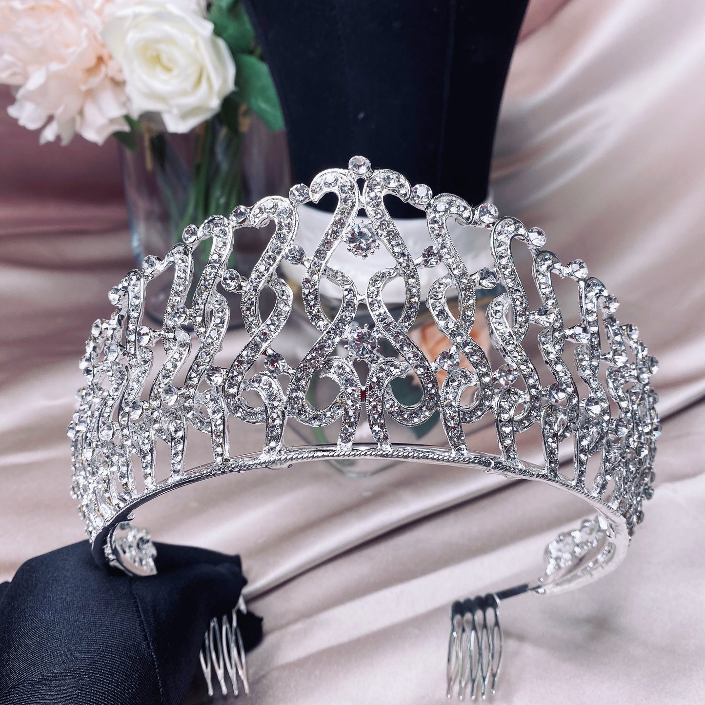 #08439047  Rhinestones and Alloy Tiara with Comb