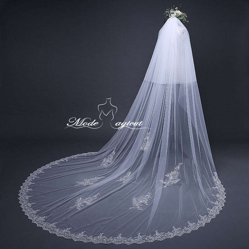 #20308017 3*3.8 Meter Sequins Lace Applique Edge 2-tier Cathedral Bridal Veil with Comb