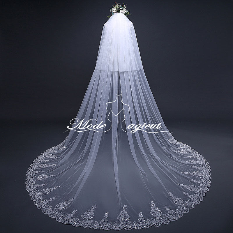 #19308015  Sequins Lace Applique Cathedral Bridal Veils with Comb