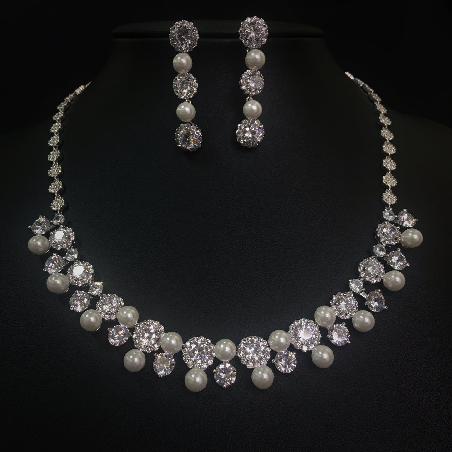 #1839103  Luxurious Cubic Zirconia Jewelry Set, Wedding necklace set