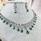 23872023 Glamour inspiré par la nature : Parure collier et boucles d'oreilles BIO en oxydes de zirconium scintillants (bleu et vert)