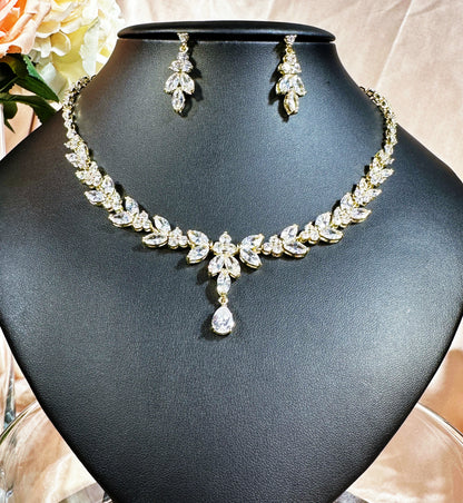 Timeless Marquise Floral Jewelry Set - Cubic Zirconia Necklace & Drop Earrings