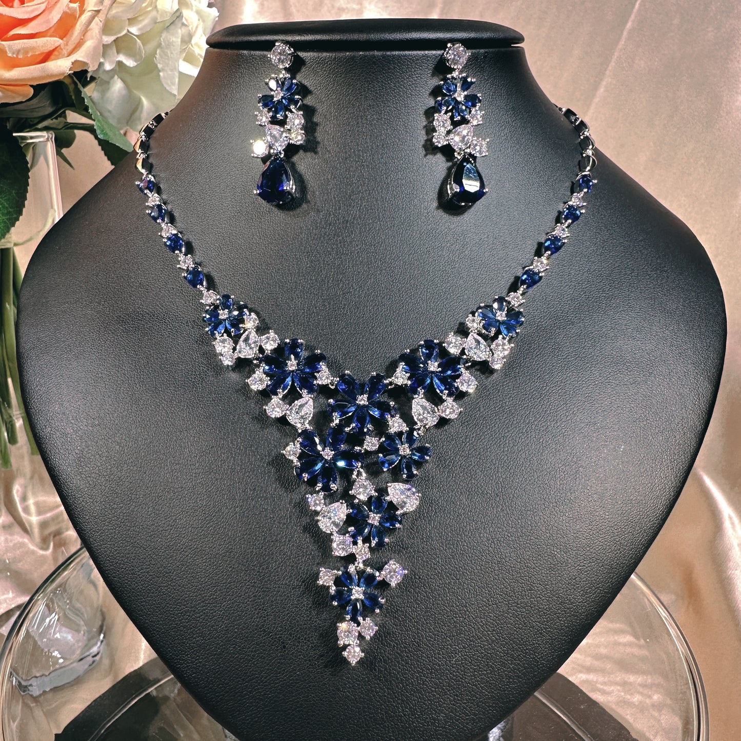 #23902006 Elegant and Glamorous Bib Style Jewelry Set - Available in 3 Stunning Colors (Silver, Green, & Blue)