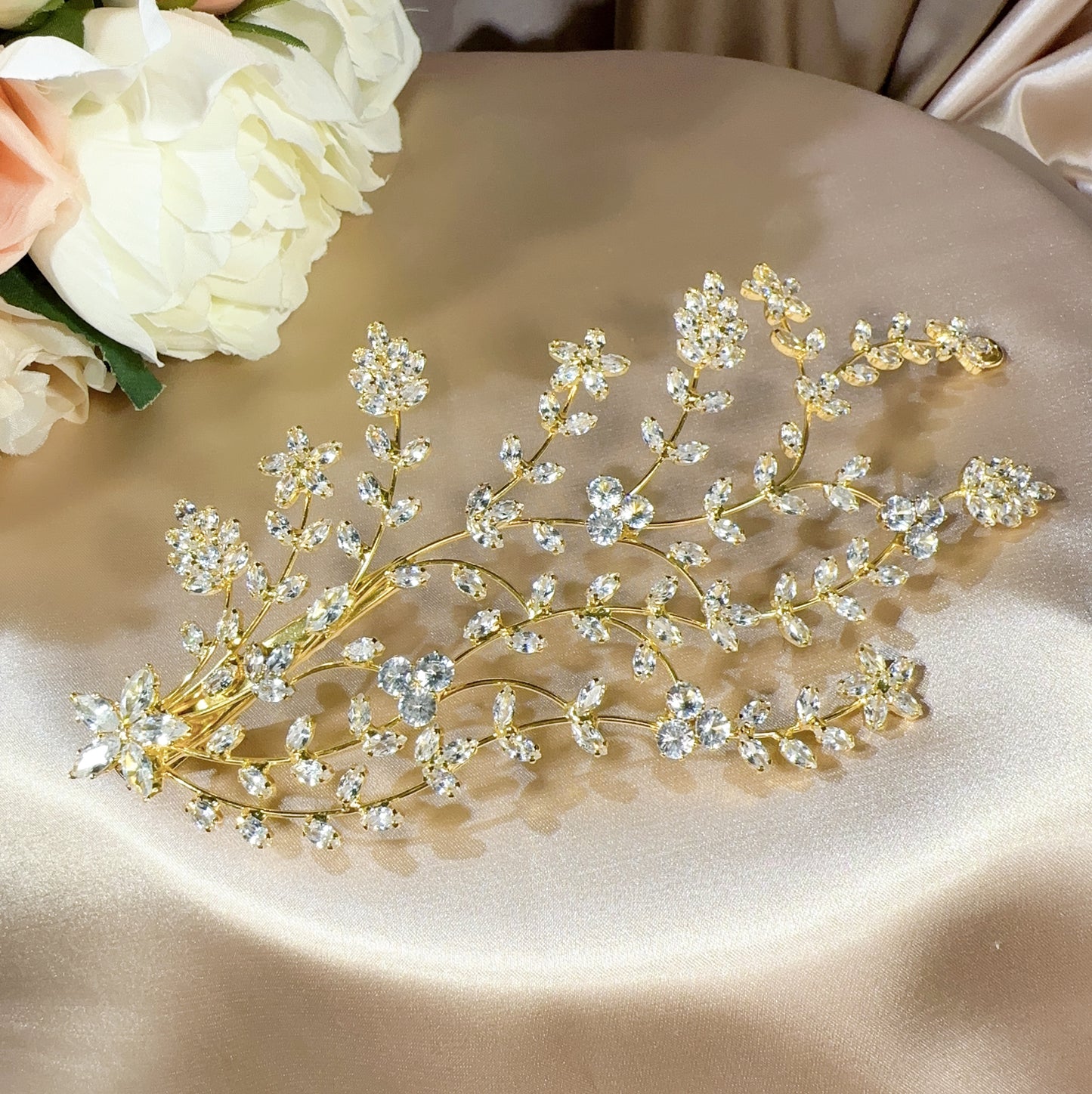 23209430  Cubic Zirconia Leaves Design Gold Hair Comb wear with Clip